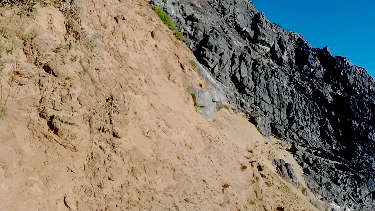 Cliff hike_00004
